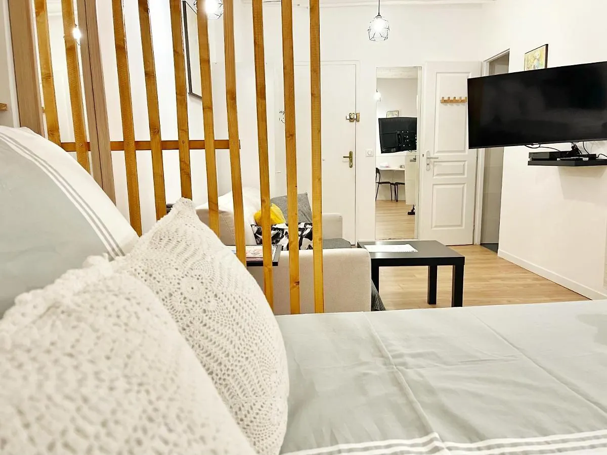 Cosy Modern Studio In The Heart Of Nice With Ac 0*,  Γαλλία