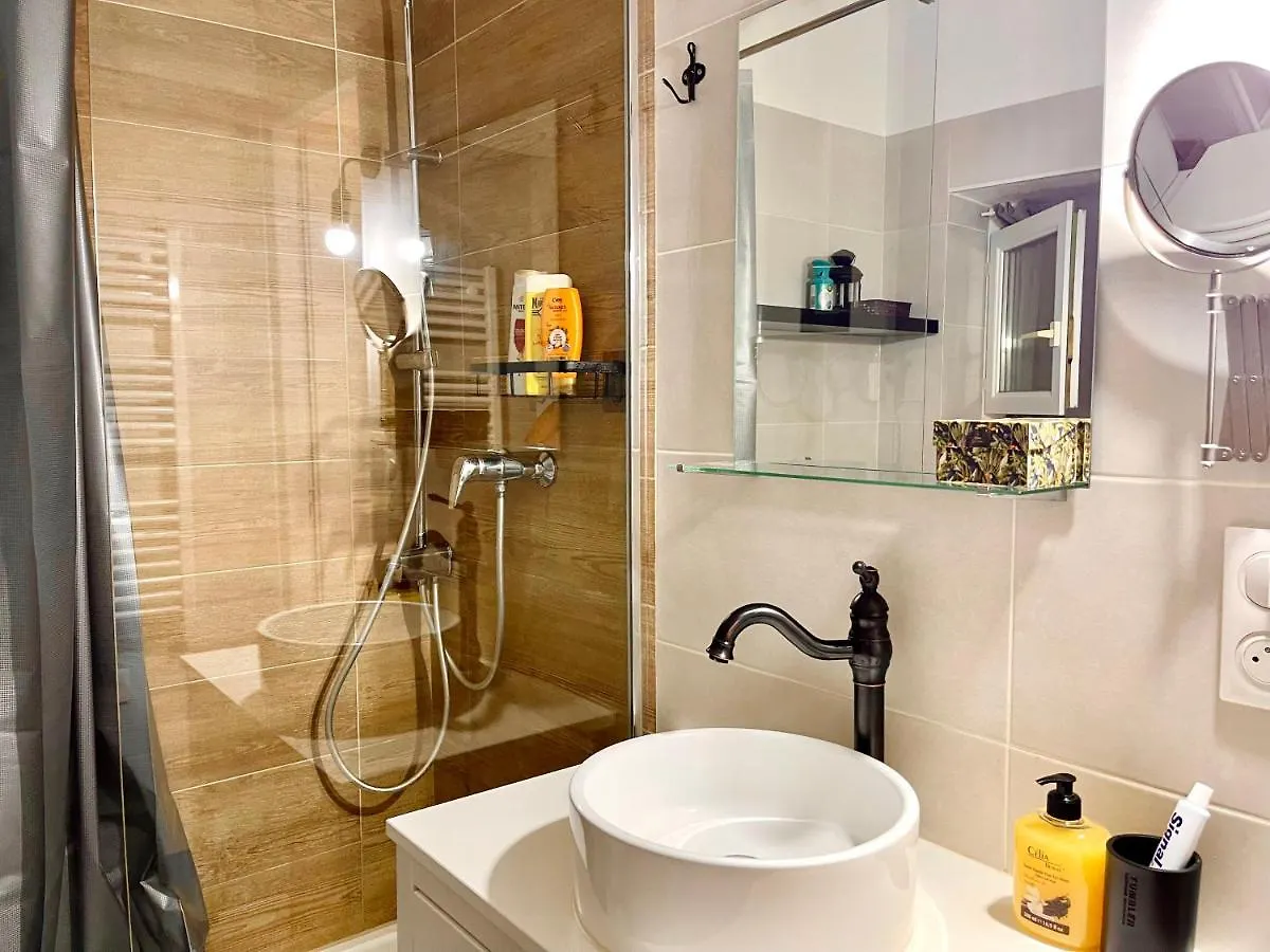 Cosy Modern Studio In The Heart Of Nice With Ac Γαλλία